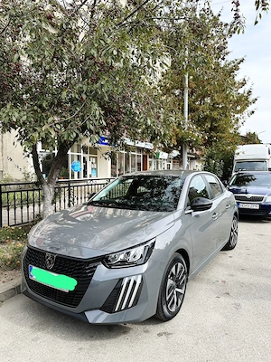 Peugeot 208 avariat an 2024 - 1.2 benzina - manual - unic proprietar - imagine 5