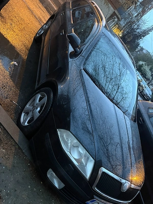 Vând Skoda Octavia 2 an 2009, model brek (combi), motor 2.0 TDI, cutie manuală 6 trepte.  - imagine 2