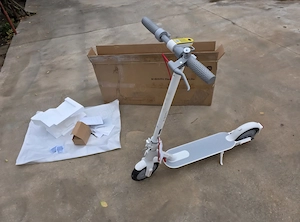 Trotineta electrica pliabila Xiaomi 3 Lite