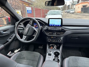 Ford Kuga, 2.5 L Plug in Hybrid, 225 CP, cutie Automata, tractiune fata, 36500 km, 2023 - imagine 12