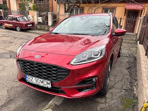 Ford Kuga, 2.5 L Plug in Hybrid, 225 CP, cutie Automata, tractiune fata, 36500 km, 2023 - imagine 6