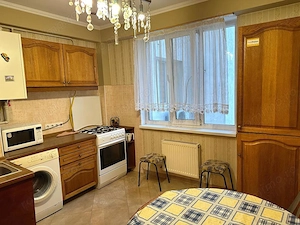   Garsoniera zona Piata Romana - imagine 2