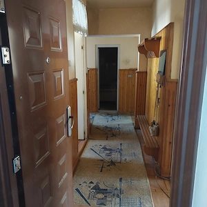 Apartament de vânzare - 3 camere  2 băi  - imagine 2