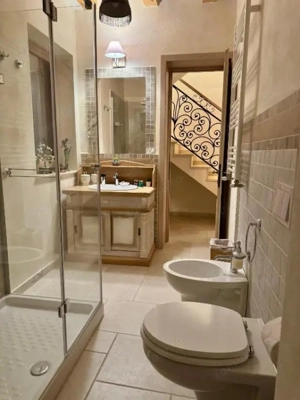 Casa cu 4 camere 160 mp + curte 250 mp, parcare, pet friendly, zona Tractorul  - imagine 13