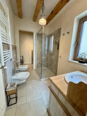 Casa cu 4 camere 160 mp + curte 250 mp, parcare, pet friendly, zona Tractorul  - imagine 14