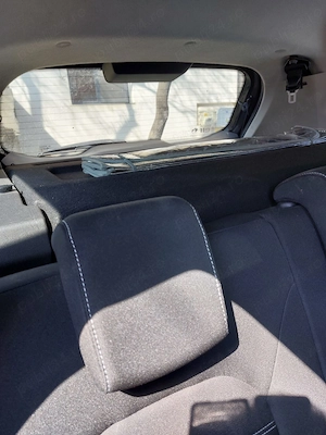 DACIA DUSTER 2019 1.3 benzina - 130cp - imagine 6