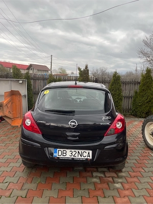 masina este in stare foarte bună  - imagine 3