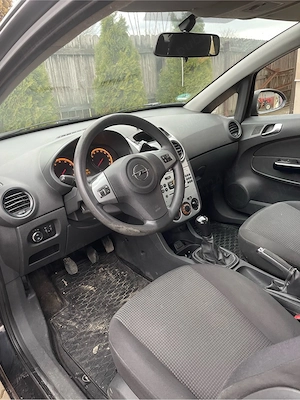 masina este in stare foarte bună  - imagine 5