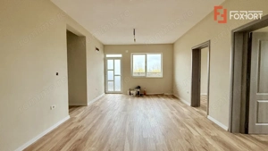 Duplex pe parter 4 camere Ghiroda  - imagine 3