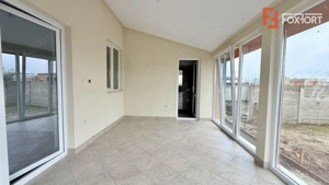 Duplex pe parter 4 camere Ghiroda  - imagine 12
