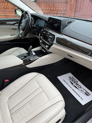 BMW 520D Luxury Line  - imagine 5