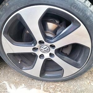 Jante R18 cu cauciucuri m+s continental dimensiune 225 40 18.