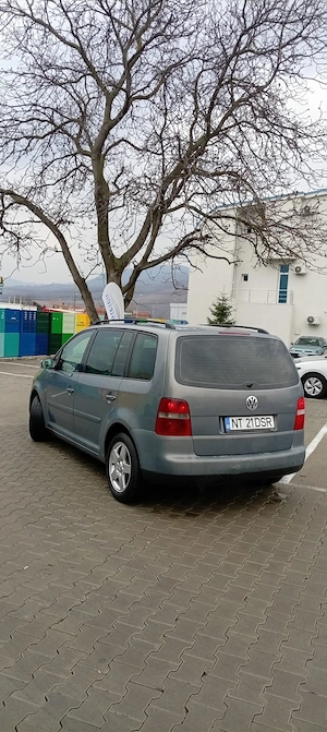 Vând Touran 1.9 diesel  - imagine 5