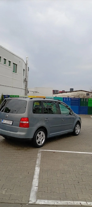 Vând Touran 1.9 diesel  - imagine 4