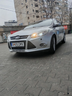 Ford Focus MK3 Titanium Sedan | Bi-Xenon | Sony | Istoric Ford | 2011 - imagine 2
