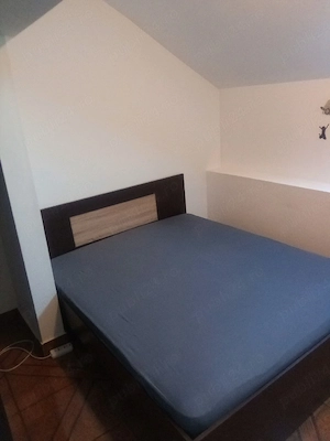 Închiriez apartament 