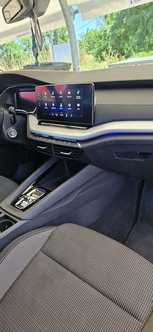 Skoda Octavia  - imagine 9