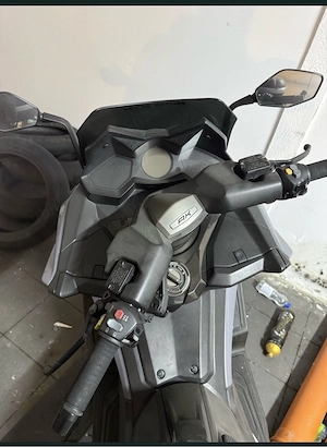 Kymco AK 550  - imagine 3