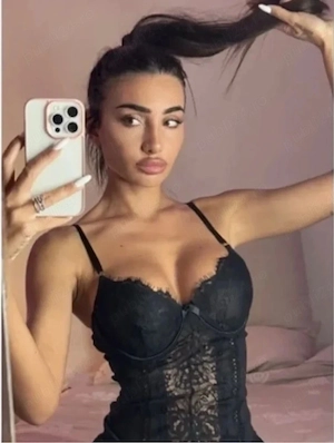 Astept mesaje pe WHATSAPP