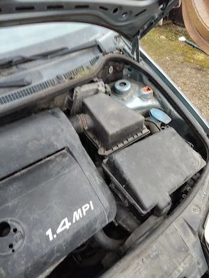 Dezmembrez skoda fabia - imagine 4