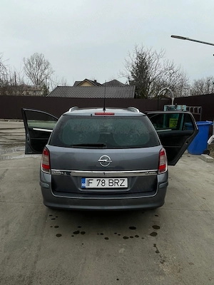 Opel Astra H break 1.9 - imagine 3