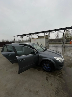 Opel Astra H break 1.9 - imagine 7