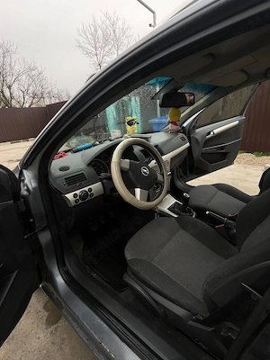 Opel Astra H break 1.9 - imagine 5