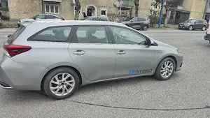 Toyota auris 2015 - imagine 2