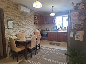 Inchiriez apartament decomandat 2 camere 