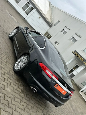 Jaguar XF Sport  - imagine 5