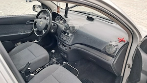Vând Chevrolet Aveo  - imagine 6