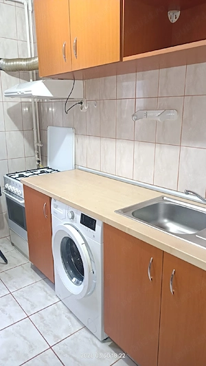 inchiriez apartament 2 camere 55 mp