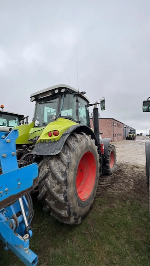 tractor Axion 820  - imagine 5