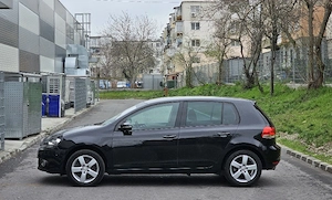 VW Golf 6 1.4TSI Parkassist ÎncălzireScaune DubluClima Bluetooth PilotAuto Euro5  - imagine 2