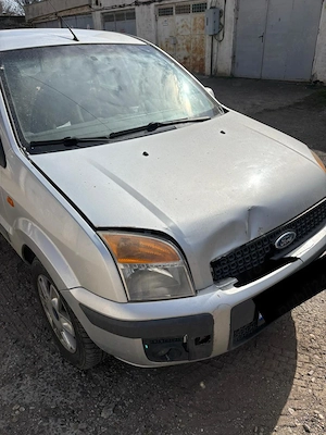 Ford Fusion 2008 lovita fata dr