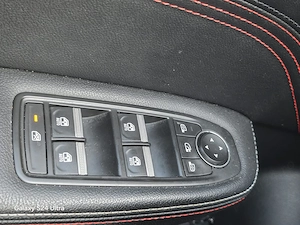 Renault Arkana MHEV 160 EDC RS Line - imagine 6