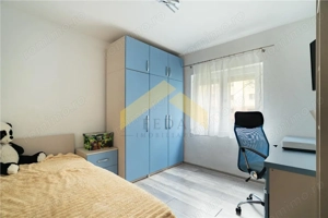 Apartament 3 camere de vanzare cartier Micalaca, zona 500 - imagine 4