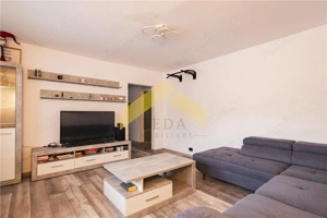 Apartament 3 camere de vanzare cartier Micalaca, zona 500 - imagine 13