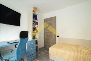 Apartament 3 camere de vanzare cartier Micalaca, zona 500 - imagine 15