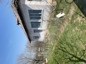 Vând casa cu teren 