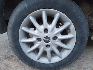 Vand jante roti Aliaj 13 R13 4 X 100 VW Golf 2 Polo Skoda Seat 155 70 R13 - imagine 4