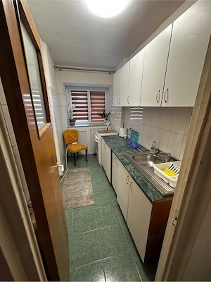 Apartament 2 camere , strada Luica ( Piata Resita ) , bloc  - imagine 5