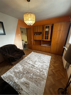 Apartament 2 camere , strada Luica ( Piata Resita ) , bloc  - imagine 4