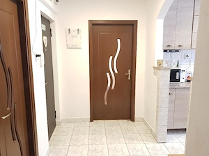 Inchiriez apartament in regim hotelier - imagine 4