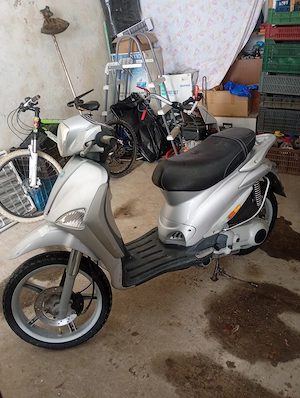 Vând Scuter Liberty Piaggio 125  - imagine 2