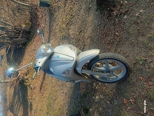 Vând Scuter Liberty Piaggio 125  - imagine 5