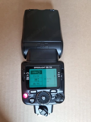 Vând blitz Nikon SB 700   Speedlight în stare impecabilă, aproape nou
