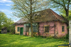 FILM! 4.900mp teren intravilan, cu casa, in Tufalau, Covasna - imagine 5