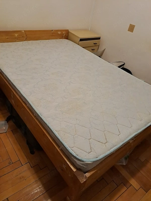 Vând pat de 2 persoane 