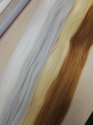 Extensii de păr sintetice 